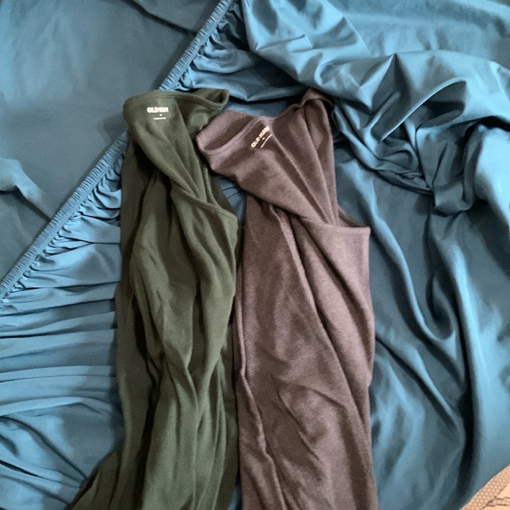 Old navy long sleeve ribbed shirts